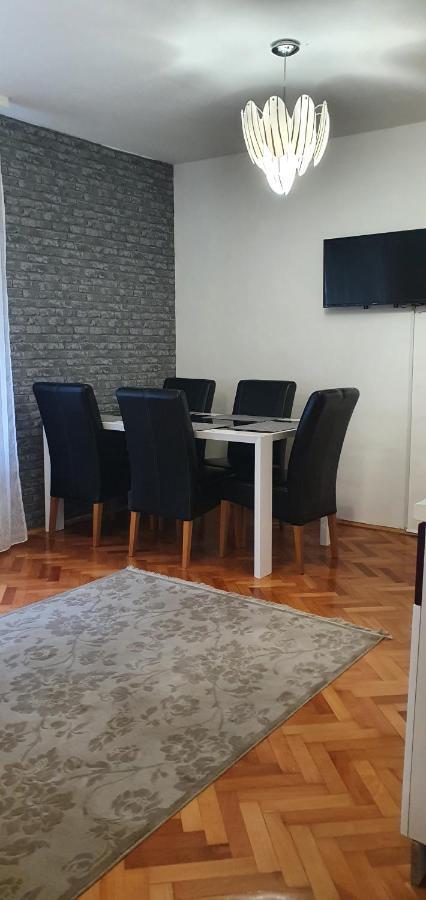 Behar Apartment Sarajevo Buitenkant foto